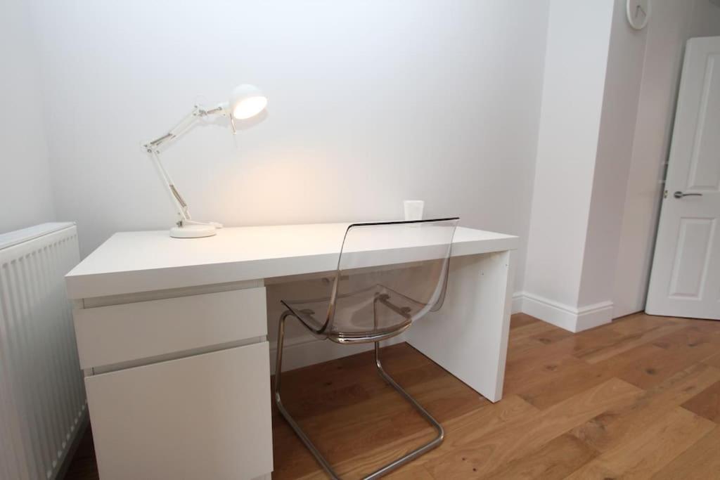 לונדון Lovely One Bed Apartment-Near All Transport-Village-Freeparking מראה חיצוני תמונה